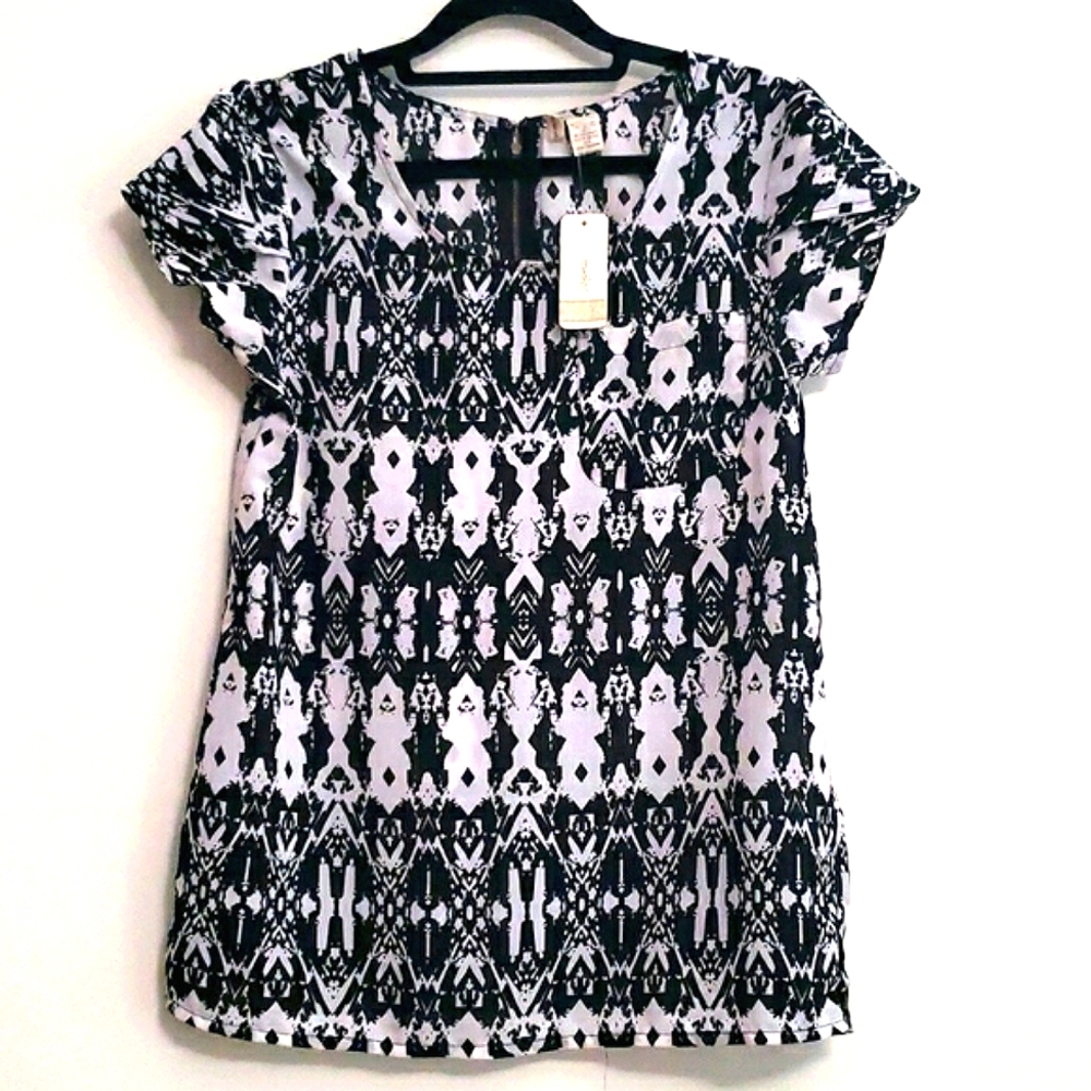 Japna white & black blouse Size S